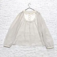 美品★フランシュリッペ ピンタック 長袖シフォン シアーブラウス 丸襟 金ボタンのサムネイル