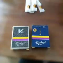 Vandoren B♭ V12 クラリネットリード 2 1/2 銀箱10本セット - メルカリ