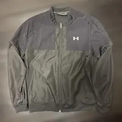 アンダーアーマージャンパー薄手（黒色）