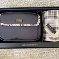 バーバリーポーチとハンカチセット