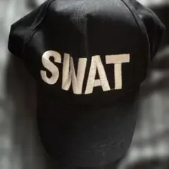 SWATロゴ刺繍キャップ