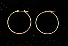 18Ｋイエローゴールド　フープピアス　30×1ミリ
