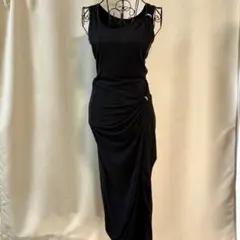 【新品タグ付き】GUESS セットアップ トップス スカート ブラック