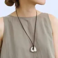 ロングレザーネックレス 自由調整可能