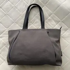 Item thumbnail for item 24880046-cb11-4843-b9e2-2d64d270f082