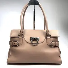 サルヴァトーレフェラガモ ハンドバッグ　ガンチーニ　レザー