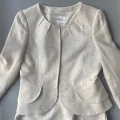 courrèges セレモニースーツ　アイボリー　入学式・顔合わせ