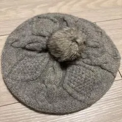 ケーブル編み ウール100% ベレー帽 ポンポン付き