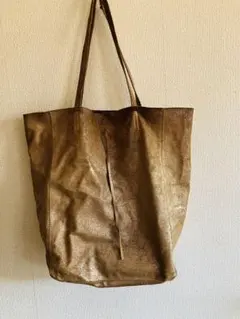 ゴールド トートバッグ 牛革　イタリア製