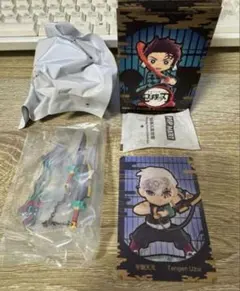 鬼滅の刃　ポップマート　宇髄天元　フィギュアのサムネイル