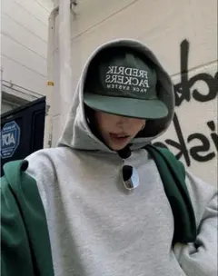 専用nalm.peak a boo hoodie grayのサムネイル