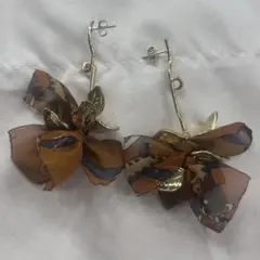 Item thumbnail for item ae371abf-986e-48a4-aa57-8b9f969d1e63