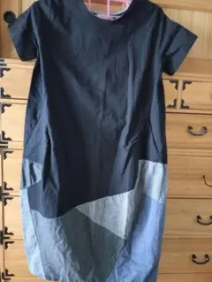 ジオメトリックデザイン 半袖ロングワンピース