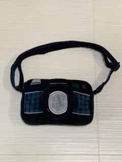 familiar ファミリア　ショルダーバッグ　カメラ