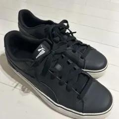 PUMA ブラック スニーカー