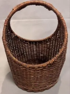 籐製ハンドル付きバスケット