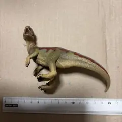 恐竜 フィギュア