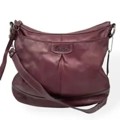 良品　COACH コーチ　ショルダーバッグ　レザー　斜めがけ　レッド