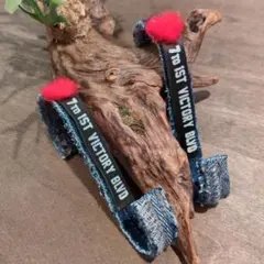 Item thumbnail for item 5ee8a4a6-943e-4de8-9837-a51f7888a5af