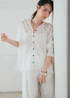 ブロックレースフード付ブラウス　パーカー ホワイト/esica エシカ 同型