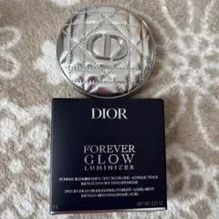 Dior スキンフォーエヴァーグロウルミナイザー 03ピンクヘイロー