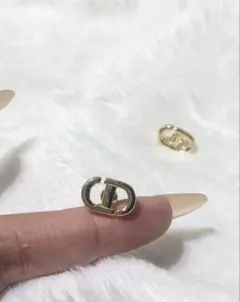3158-3 【人気】Dior イヤリング CD 希少 ゴールド ロゴ - メルカリ