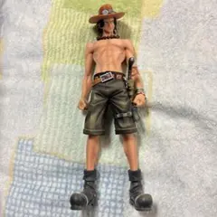 ワンピース エース フィギュア
