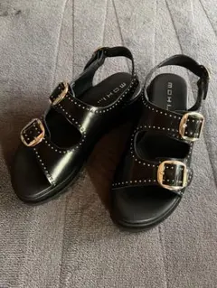 超美品☆MOHI モヒ 厚底 スタッズサンダル 黒 24㎝ 429 - メルカリ
