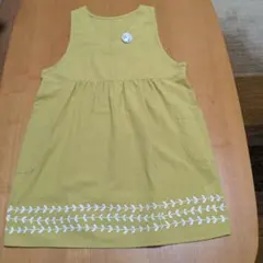 うさぎくるみボタンエプロン