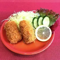 食品サンプル　クリームコロッケ　サラダ 実寸サイズ