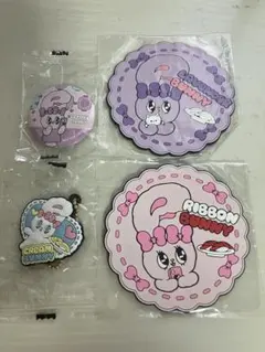 エスターバニー くら寿司コラボ コースター・缶バッジ・チャーム