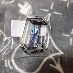 岩田剛典 BOXデザインアクリルチャーム