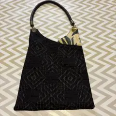 Item thumbnail for item 1217c8ab-ade8-4936-ab6a-c48e8e6319f5