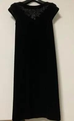 ペイトンプレイス　ベロア素材ワンピース　ブラック　9号サイズ