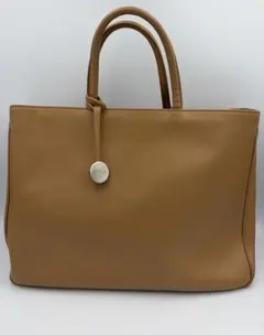 【FURLAフルラ レザー2WAYトートバッグ ショルダーバッグ キャメル 】のサムネイル