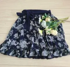 axes femme フラワープリント ネイビー フレアスカート M