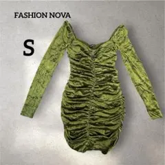 【連休セール✨】FASHION NOVA オリーブグリーン ミニワンピS ベロア