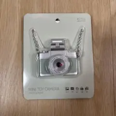 スリーコインズ　ミニトイカメラ　グリーン　新品未使用未開封
