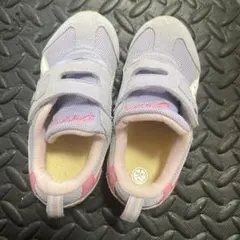 Item thumbnail for item 4c775510-8898-4546-8fdd-7da678f87fde