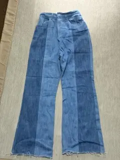 Kastane バイカラー フレアデニムパンツ カットオフのサムネイル