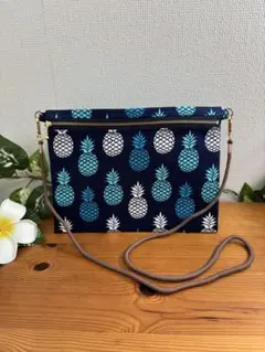 ハワイアンパイナップル柄ショルダーバッグ、サコッシュ、スマホポーチ