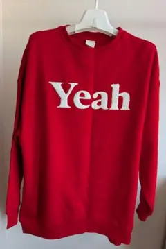 赤「Yeah 」トレーナー 軽めです♪