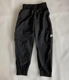 NIKE キッズ　10〜12歳　トレーニングパンツ　ブラック