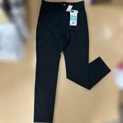 黒パンツ レディース