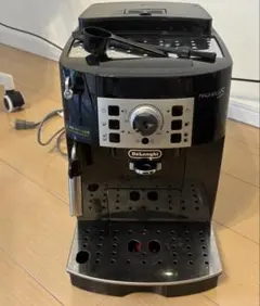 美品 デロンギ 全自動コーヒーマシン マグニフィカS ECAM22112B - メルカリ