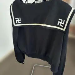 KRYセーラー襟黒トップス