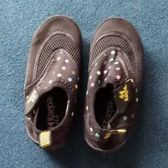 マリンシューズ