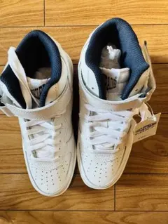 ホワイト ハイカットスニーカー 3H パワーシューズ おもり付き