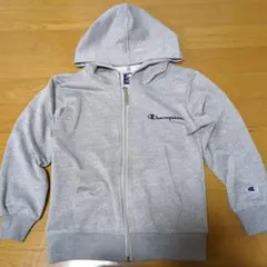 Champion グレー ジップアップパーカー 130センチ