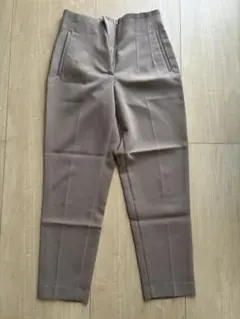 ZARA ハイウエストパンツ